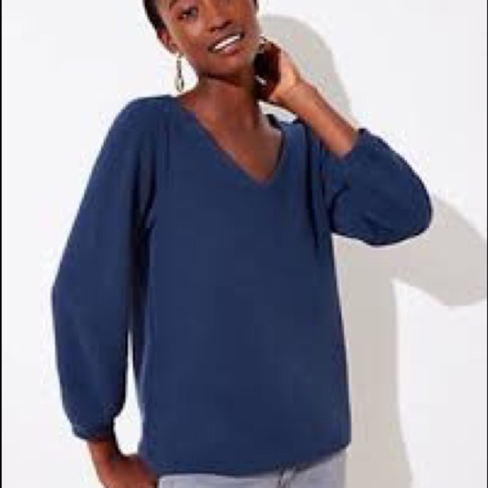 🍑 2 for $20🍑 LofT Puff Sleeve V-neck Top M